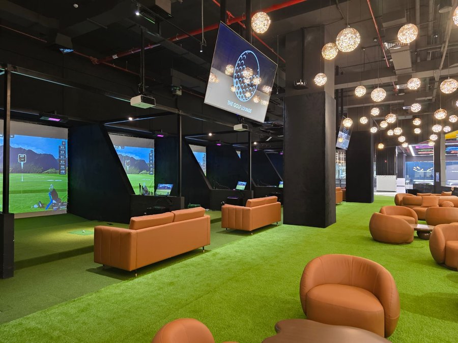 The Golf Lounge interior